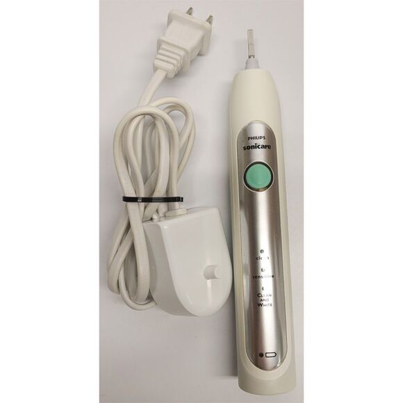Philips Sonicare HX6730 Electric Toothbrush with Charger 3 Modes White - Picture 1 of 4